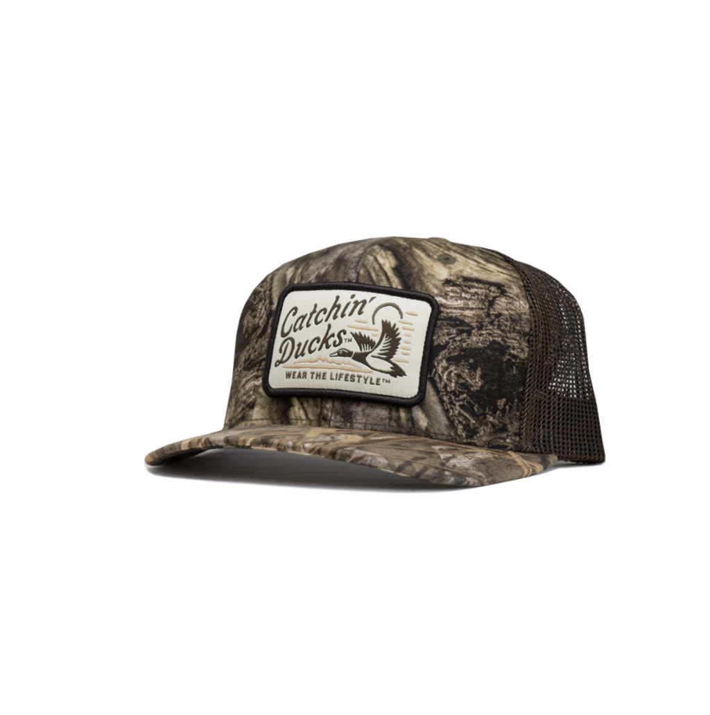 Catchin deers camo deals hat